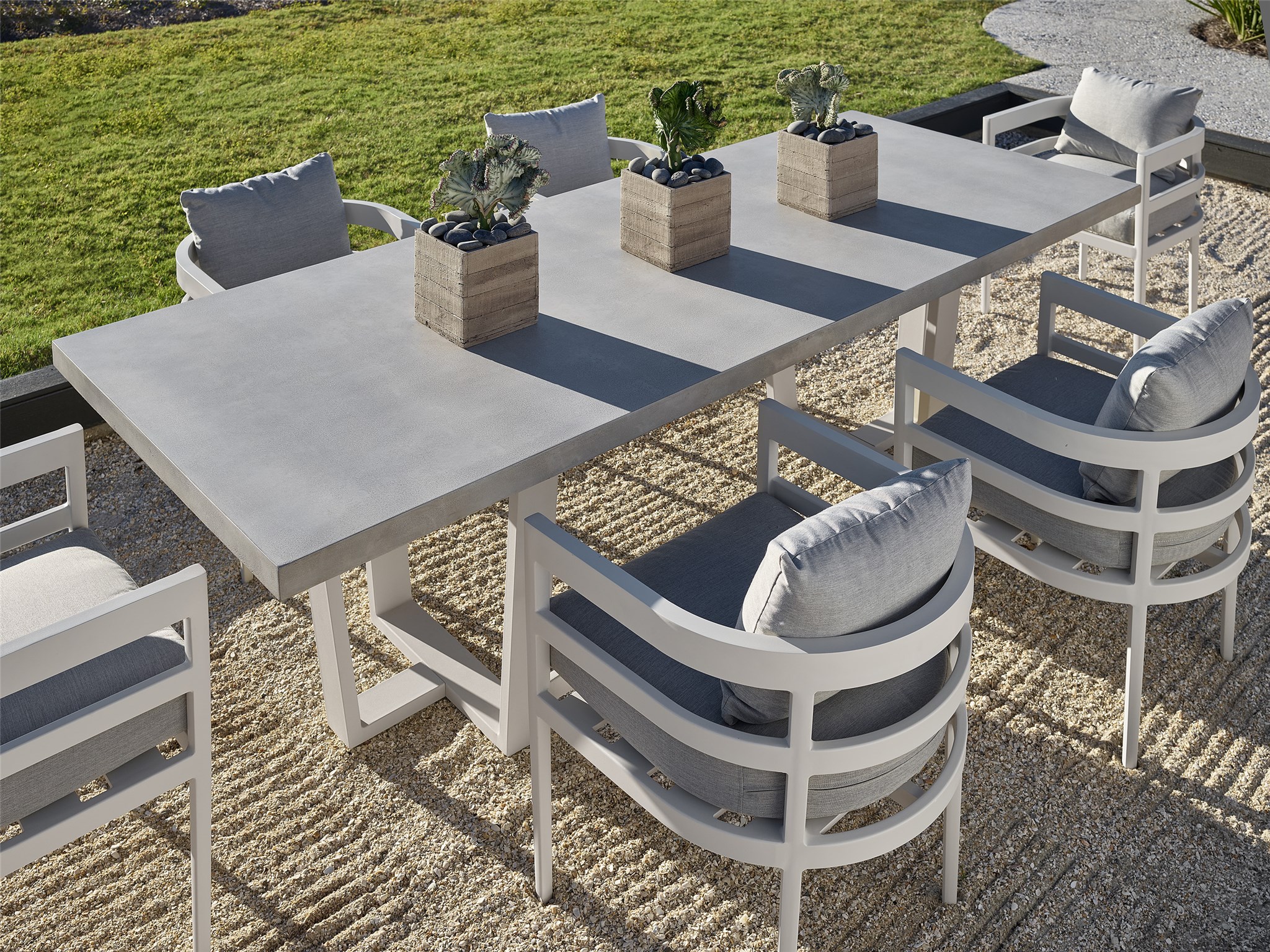beach furniture dining room table